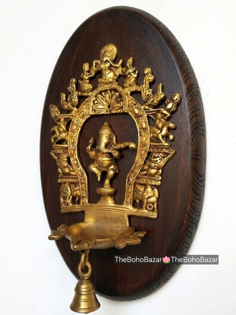 Ganesha Prabhavali Diya Frame